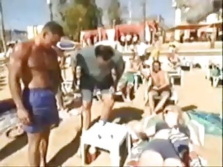 Два парня наполнили анал большие сиськи рот блондинкой спермой