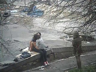 Сексуальная порно худые анал мама трахает своего приемного сына и его тощую подругу