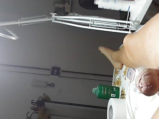 Мужчина держит блондинку за голову жесткое анальное порно видео и сперму на лицо