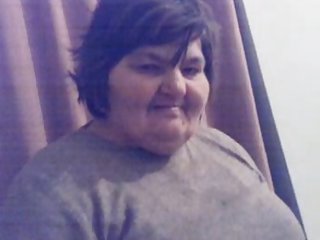 Милый зайчик секс анал домашний вставляет игрушку в свою киску